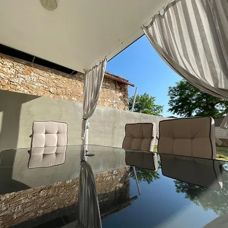 Apartman Ema & Marta *